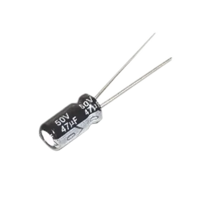 Capacitor Electrolítico de Aluminio, Radial de 47 µFd, 50 Vcc, 105 °C, 6.3 x 11 mm. SYSCOM PARTS