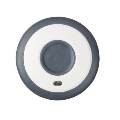 Botón de Pánico, Puede Usarse Alrededor del Cuello, en una Pulsera, un Clip o Montarse en Escritorio / Batería de Larga Duración 3-5 años - Kompletum