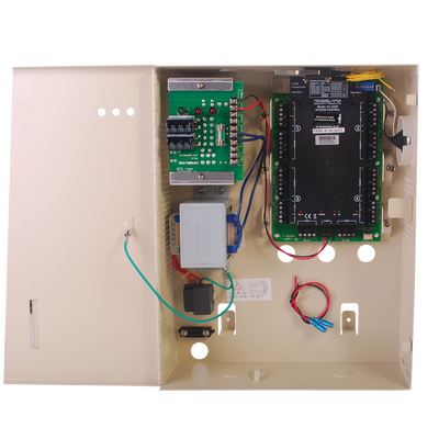 Controlador de Acceso para 4 Lectoras / Tarjeta de Red Interconstruida / 30000 Usuarios / Posibilidad de Expansión. - Kompletum