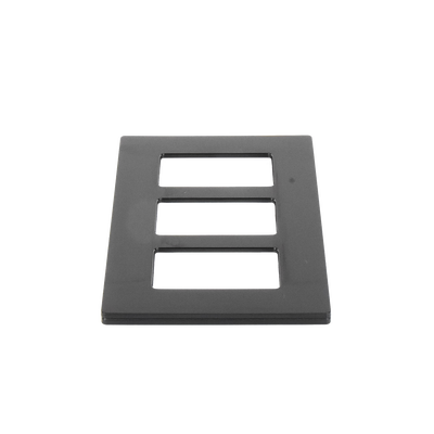 Tapa Color Blanco Negro para interruptor o dimmer Lutron, 3 gang, limpio y moderno - Kompletum