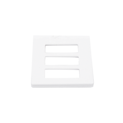 Tapa Color Blanco para interruptor o dimmer Lutron, 3 gang, limpio y moderno - Kompletum