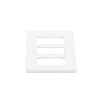 Tapa Color Blanco para interruptor o dimmer Lutron, 3 gang, limpio y moderno - Kompletum