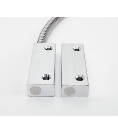 Contacto magnético / Uso rudo en puertas y ventanas / 42mm de GAP - Kompletum