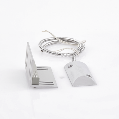 Contacto magnético para piso uso rudo con 55cm de cable blindado / GAP 75mm / Placa de montaje de "L". - Kompletum