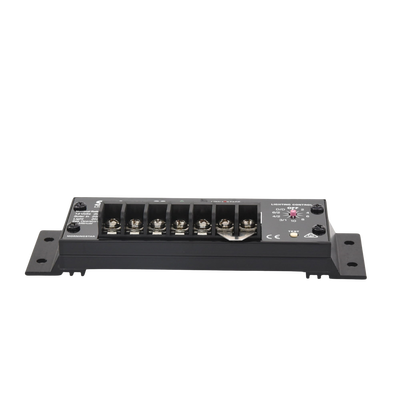 Controlador Solar para Iluminación de Luz Mercurial, Estaciones de Autobús y Señalamientos 20 A, 12 Vcc. MORNINGSTAR