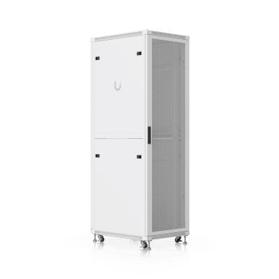 UACC Rack Cabinet 42U (600 × 800 mm) – Gabinete de Piso Totalmente Ensamblado con Ventiladores Integrados, Paneles Removibles, Ruedas con Seguro y Puerta Frontal Perforada para Óptimo Flujo de Aire - Kompletum