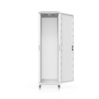 UACC Rack Cabinet 42U (600 × 800 mm) – Gabinete de Piso Totalmente Ensamblado con Ventiladores Integrados, Paneles Removibles, Ruedas con Seguro y Puerta Frontal Perforada para Óptimo Flujo de Aire - Kompletum
