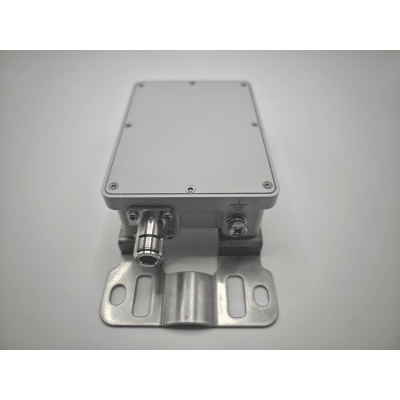 Combinador de Bandas de Dos Vías EP-COMB-2B / Rango de Frecuencia 698-960 MHz y 1710-2700 MHz / Bajo PIM / Alta Rechazo Fuera de Banda / Potencia Continua 300 W / Pico 800 W / Conectores N Hembra / IP40 - Kompletum