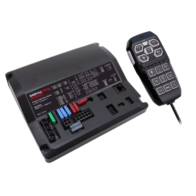 Sirena Vehicular de 200W de Potencia, Programable, Con Controlador Unimando de 15 Botones Para Control de Tonos, 12 Salidas Auxiliares y Micrófono - Kompletum