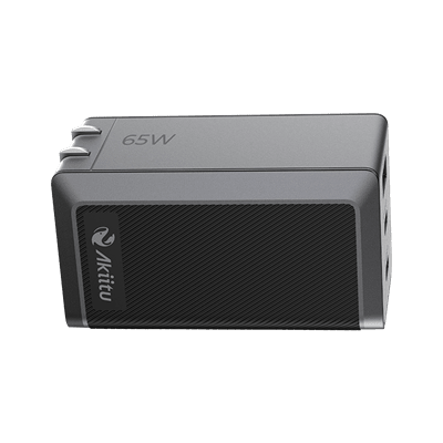 Cargador PRO 1 Puerto USB A /  2 Puertos USB C / Tecnología GaN (Nitruro de Galio / Fast-Charging / Potencia 60W / Velocidad Transferencia 480 Mbps / Material Silicona No Tóxica /  Conector Aluminio Anodizado - Kompletum